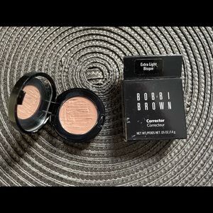 Bobbi Brown Corrector Extra Light Bisque